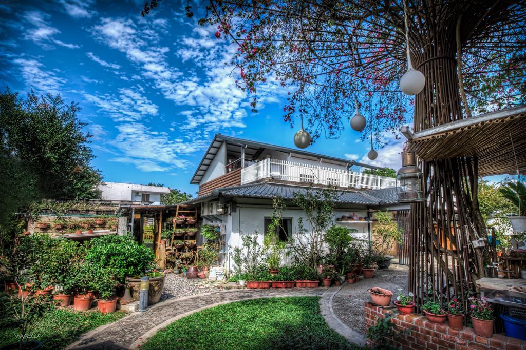 Hou Shan Ren Jia B&B Luye Exterior photo