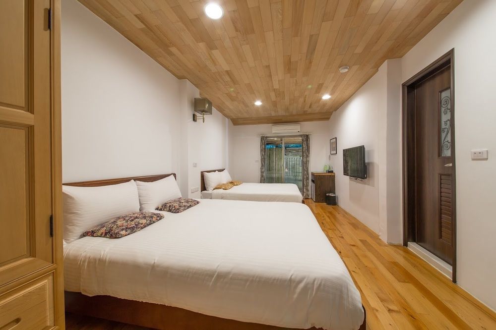 Hou Shan Ren Jia B&B Luye Exterior photo